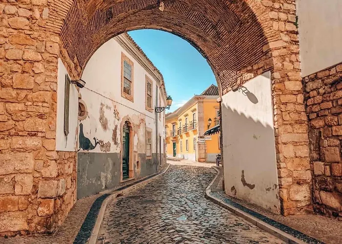 Bougainvillea House Holiday home *