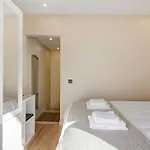 Bougainvillea House بيت للعطل فارو
